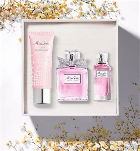 miss dior valentine|Limited Edition Valentine's Day Fragrance Gift Set .